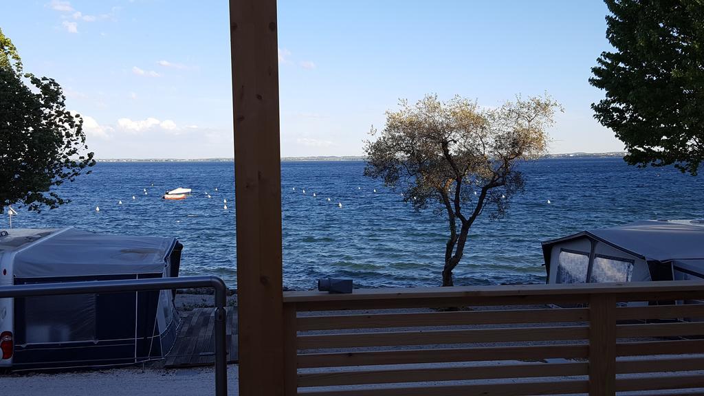 Campeggio Delle Rose Moniga del Garda Екстер'єр фото